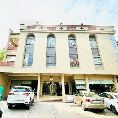 Hotel Bhoomivilas Agra  Buitenkant foto